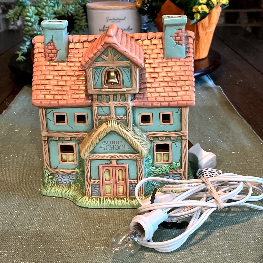 Vintage 1992 Lefton Honey Brook Hollow BUNNY SCHOOL  Village Jane Chambliss